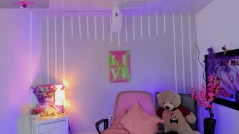 Andrea online show from October 2025 01:14:01 PM