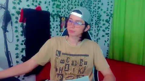 Snapshot of andy_gray01 chatting on September 2025 04:45:01 PM Andy Gray online show from September 2025 04:45:01 PM