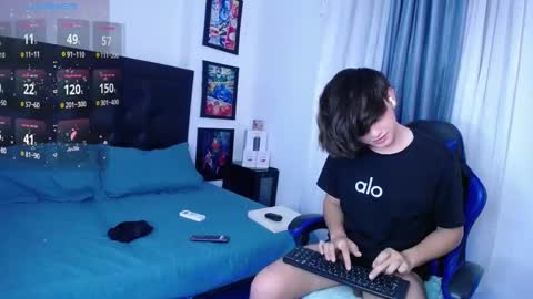 Snapshot of andyboy_19 chatting on November 2025 11:27:02 PM andy online show from November 2025 11:27:02 PM