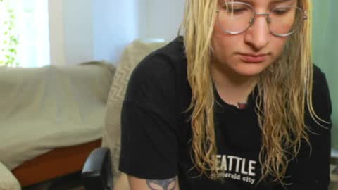 Cherry online show from April 2026 12:50:02 PM