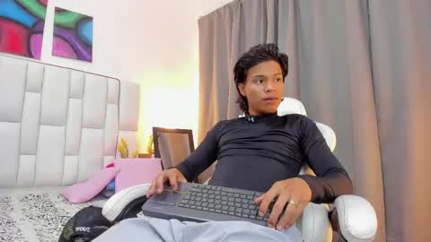 Snapshot of andykings_1 chatting on April 2026 03:11:01 AM Andy Kings online show from April 2026 03:11:01 AM