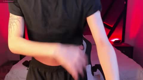 Snapshot of andywiills chatting on February 2026 02:53:01 AM Andy online show from February 2026 02:53:01 AM