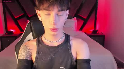 Snapshot of andywiills chatting on February 2026 10:06:02 PM Andy online show from February 2026 10:06:02 PM