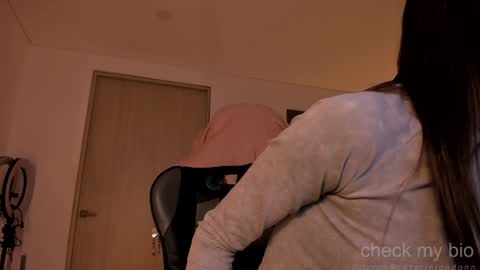      online show from January 2025 02:22:02 AM