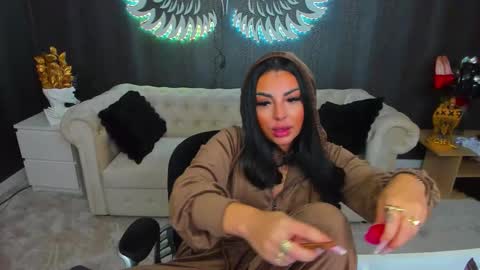 Snapshot of anemariejolie chatting on December 2025 05:18:02 PM Anne online show from December 2025 05:18:02 PM