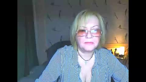 Alinessa online show from April 2026 04:15:01 PM