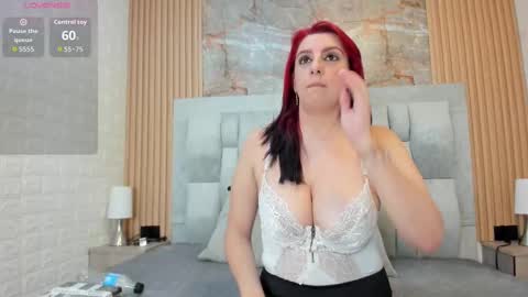 angel__red_ online show from September 2025 01:40:02 AM