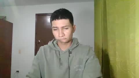 Snapshot of angel_ale chatting on December 2024 11:46:02 PM angel_ale online show from December 2024 11:46:02 PM