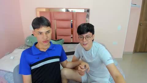 Snapshot of angel_and_jef chatting on November 2025 07:52:02 AM Angel and Jeff online show from November 2025 07:52:02 AM