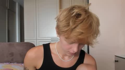 Snapshot of angel_andreww chatting on June 2026 09:55:02 AM angel_andreww online show from June 2026 09:55:02 AM