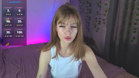 Snapshot of angel_elis_ chatting on September 2025 07:53:01 AM Kate online show from September 2025 07:53:01 AM