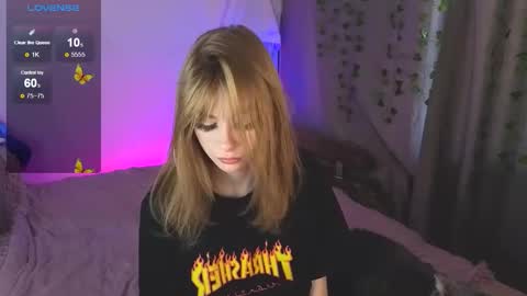 Snapshot of angel_elis_ chatting on September 2025 06:48:02 AM Kate online show from September 2025 06:48:02 AM