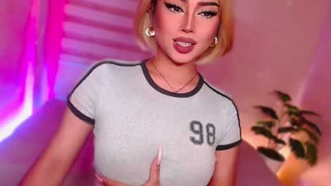 Snapshot of angel_eloaxx chatting on July 2026 04:40:01 PM Angel online show from July 2026 04:40:01 PM