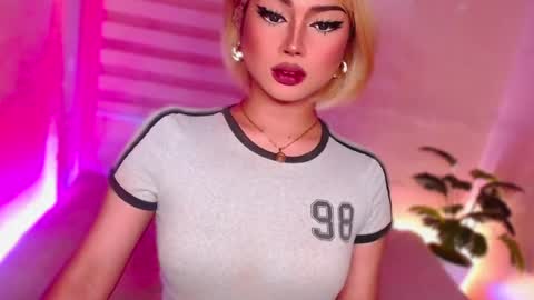 Snapshot of angel_eloaxx chatting on July 2026 09:52:02 PM Angel online show from July 2026 09:52:02 PM