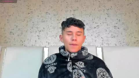 ngel Esteban  online show from March 2025 10:11:02 AM