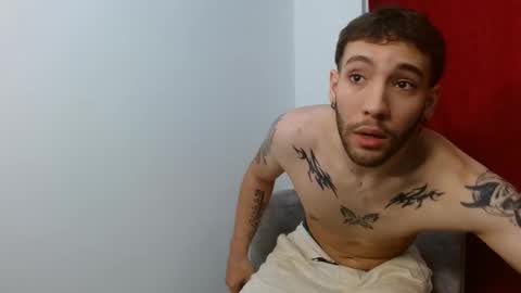 angel_kyrozz online show from October 2025 03:04:02 AM