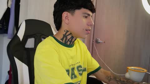 angel_luna0 online show from June 2026 06:53:01 PM