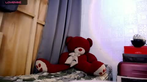 Angel Sapphire online show from February 2025 09:57:01 PM