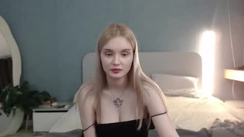 Snapshot of angel_share chatting on July 2026 10:21:02 AM Angela online show from July 2026 10:21:02 AM