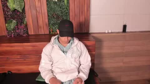 Snapshot of angel_silva_ chatting on May 2026 12:10:01 PM Angel online show from May 2026 12:10:01 PM
