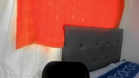 Snapshot of angela_nix chatting on October 2025 03:11:02 PM angela_nix online show from October 2025 03:11:02 PM