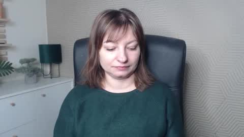 Snapshot of angela_samt chatting on January 2026 06:29:01 AM Angela online show from January 2026 06:29:01 AM