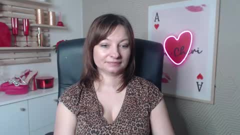 Snapshot of angela_samt chatting on February 2026 06:50:01 AM Angela online show from February 2026 06:50:01 AM