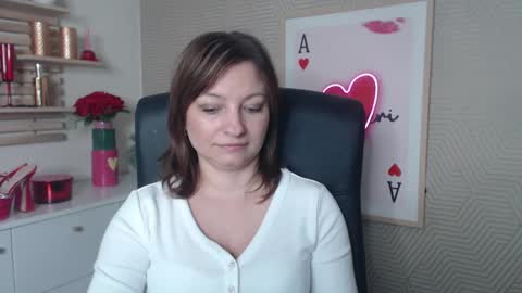 Snapshot of angela_samt chatting on February 2026 06:33:02 AM Angela online show from February 2026 06:33:02 AM