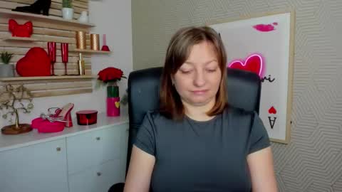 Angela online show from April 2026 05:27:02 AM