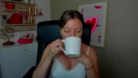 Angela online show from June 2026 05:45:01 AM