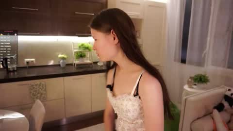 Mary online show from September 2025 11:00:02 AM