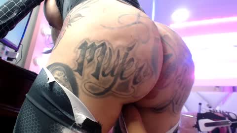 Angela Cianuro online show from December 2024 03:36:02 AM