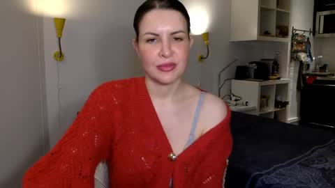 Snapshot of angeladarkk chatting on January 2025 10:10:01 PM Angela online show from January 2025 10:10:01 PM