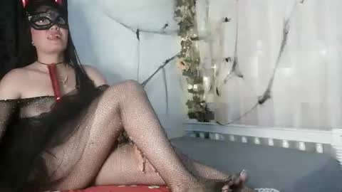 Snapshot of angelainparis28 chatting on October 2025 01:28:01 AM ANGELA online show from October 2025 01:28:01 AM