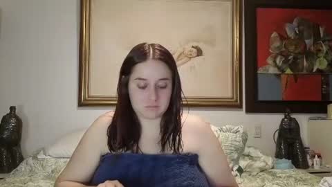 Snapshot of angelamax1 chatting on June 2026 12:32:02 AM Max y Angela independent model online show from June 2026 12:32:02 AM