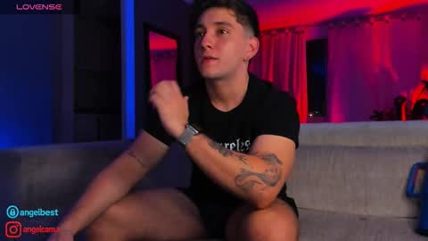 angelbell19 online show from September 2025 01:29:02 AM