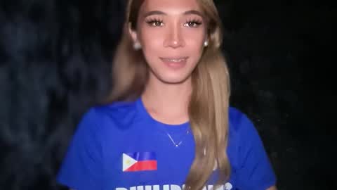 Snapshot of angelbrooke_ chatting on November 2025 05:04:02 PM Angel online show from November 2025 05:04:02 PM