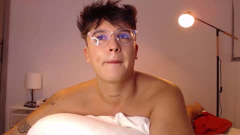 Angel online show from December 2025 12:20:02 AM