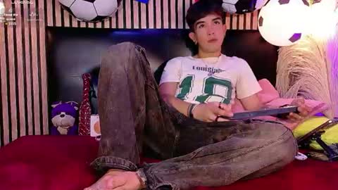 Angel dust online show from June 2026 04:06:01 AM