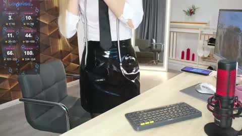 Snapshot of angelella chatting on March 2025 09:13:02 AM ONLINE 1100-1600 3 GMT Moscow time online show from March 2025 09:13:02 AM