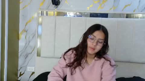 Snapshot of angeles_azul chatting on June 2026 01:04:01 PM angel online show from June 2026 01:04:01 PM