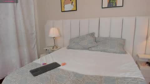 angeles_de_charly online show from April 2026 01:22:02 AM