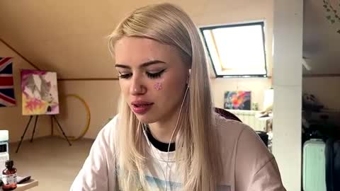 Snapshot of angelesgropper chatting on April 2026 08:20:01 AM Lena online show from April 2026 08:20:01 AM