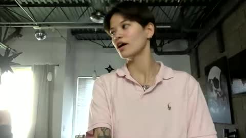 angelia01m online show from February 2026 09:15:02 PM