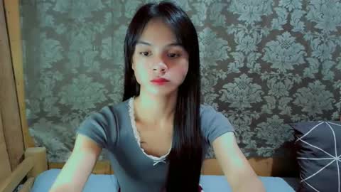 Snapshot of angelickath chatting on December 2025 11:28:02 AM kath online show from December 2025 11:28:02 AM