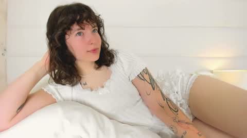 Angelic online show from July 2026 02:47:01 AM