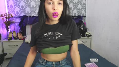 Snapshot of angelika_rouge chatting on September 2025 03:56:02 PM Angelika Rouge online show from September 2025 03:56:02 PM