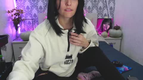 Angelika Rouge online show from November 2025 05:48:02 PM