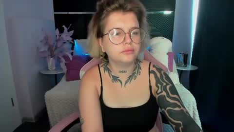 Snapshot of angelina_meaw chatting on August 2026 06:05:02 AM angelina_meaw online show from August 2026 06:05:02 AM