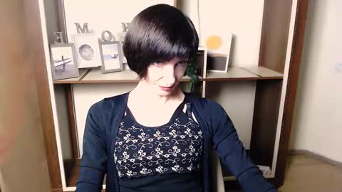 Angelina online show from December 2025 07:36:01 AM